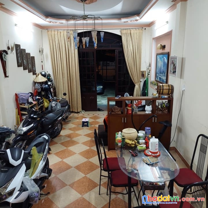 Bán gấp nhà mặt tiền kinh doanh gần gigamal phạm văn đồng thủ đức 140m2 hơn 11 tỷ