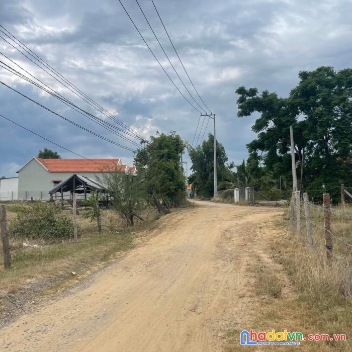 Bán 2 lô đất full thổ 2 mặt tiền đường o to  giá đầu tư ninh thọ ninh hòa lh 0985451850