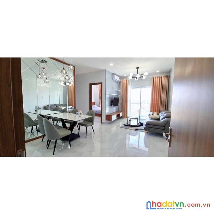 Hot! bán nhanh căn hộ chung cư phú thịnh plaza 2 phòng ngủ, 60.7 m2 giá chỉ 30tr/m2.