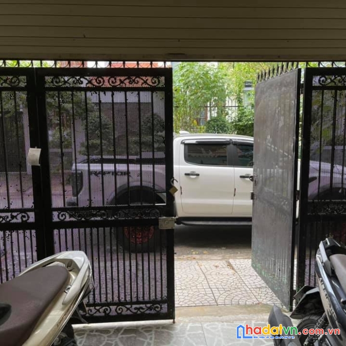Bán gấp nhà mặt tiền đường hiệp bình gần cầu bảy nhạo hiệp bình chánh 100m2 giá 11.5 tỷ