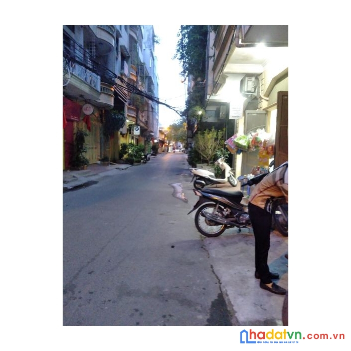 Phố trường chinh – nhà đẹp phân lô – mặt ngõ ô tô tránh – kinh doanh