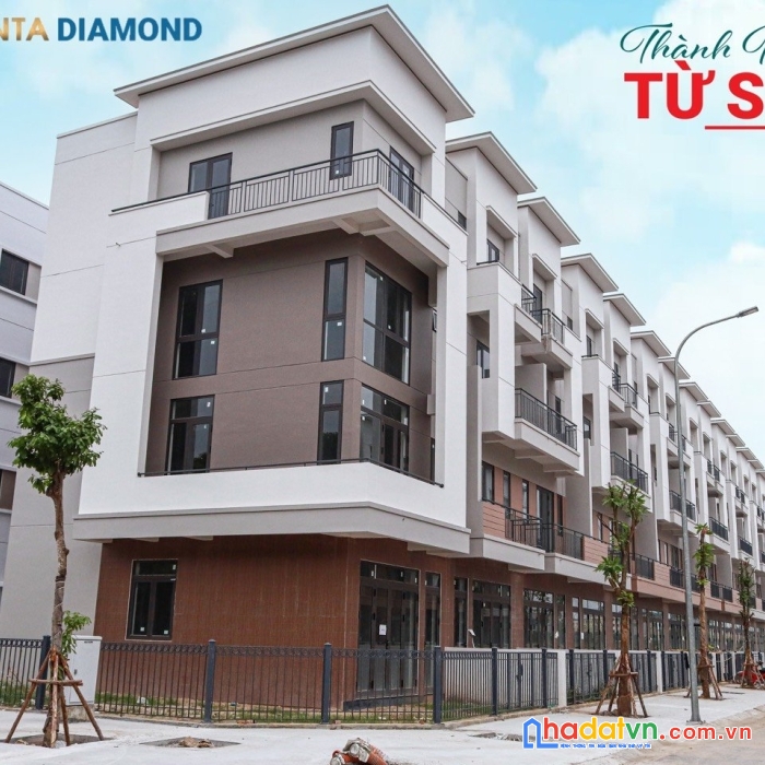 Bắt đáy sản phẩm shophouse chân đế chung cư vị trí đẹp, giá tốt sát khu dân cư đông đúc