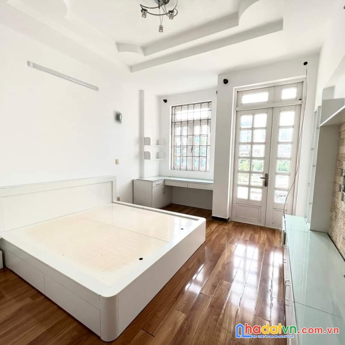 Bán biệt thự phố liền kề 80m2  quận 7  có 90 triệu hơn/m2