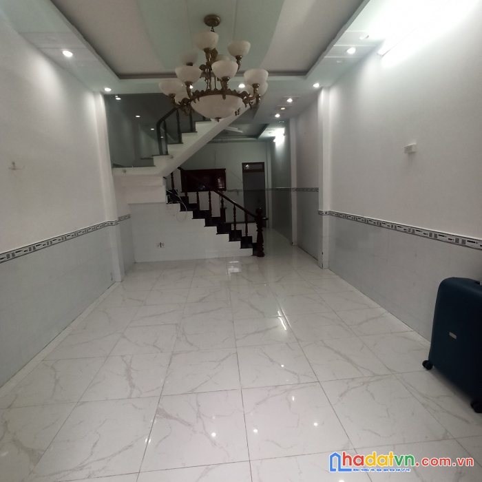 Nhà mặt tiền bình tân, gần lê trọng tấn, hương lộ 3, aeon tân phú, 62m2, 2 tầng, chỉ 5,62 tỷ.