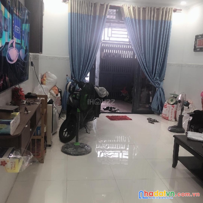 Nhà diện tích to giá tiền bé quang trung gò vấp tphcm