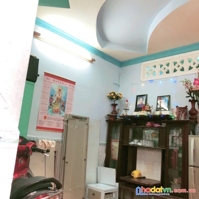 Bán nhanh nhà diện tích lớn- sát q1 -nở hậu - 6 phòng ngủ-3 w 
có sân trước nhà rộng