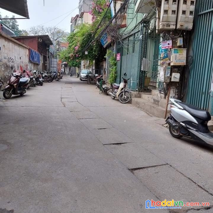Bán gấp khu thành công vị trí đẹp:  dt  60m, mt  9,5m, giá  4.1 tỷ