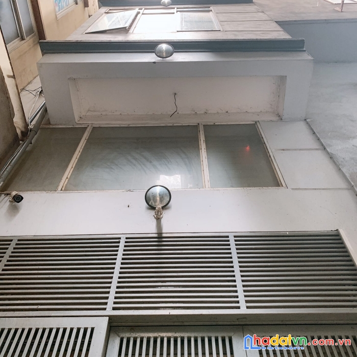 Cực hiếm – nhà  đẹp ở ngay - 2 mặt ngõ trước sau – sát phố - chủ để  lại full đồ.