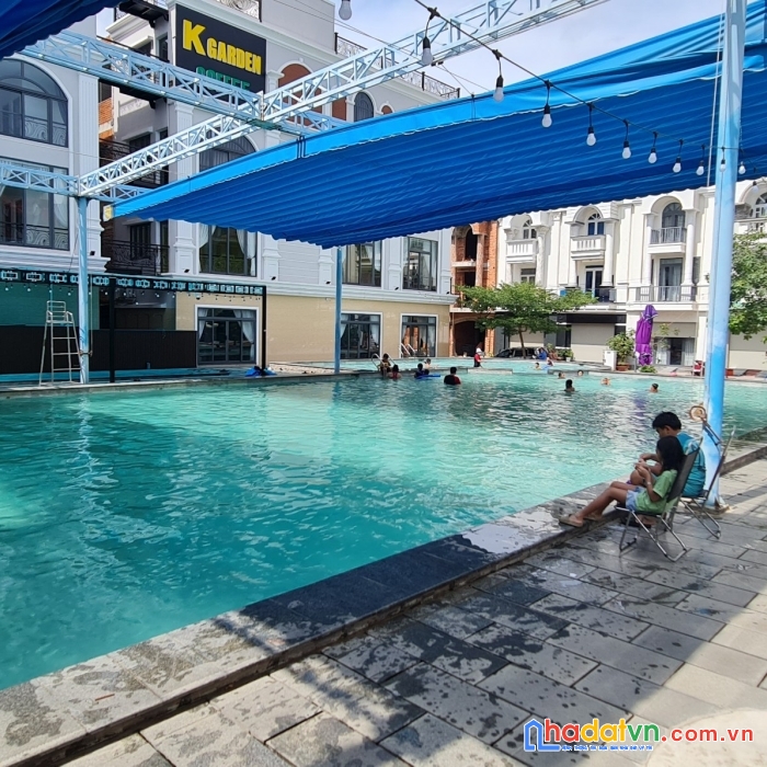 Bán nhà khu thương mại mai anh