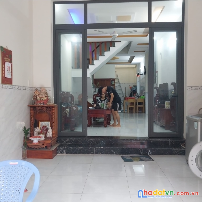 Mặt tiền kinh doanh hiếm -  ngay chợ trần quang cơ.