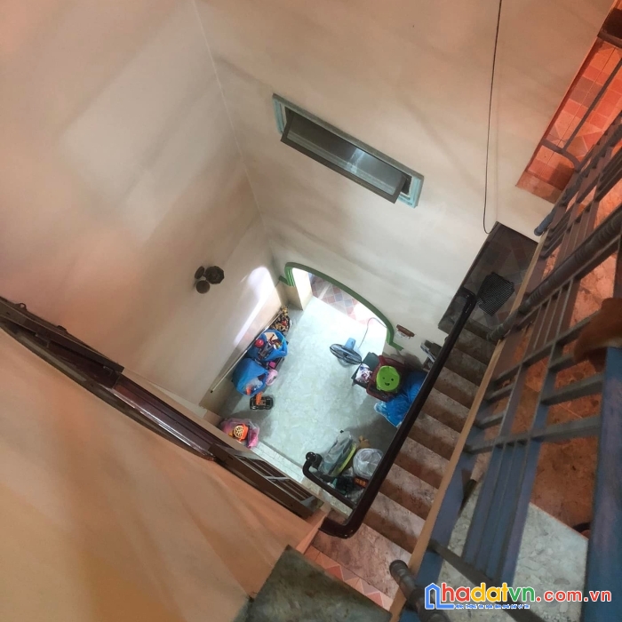 Nhà mặt tiền, đường nguyễn duy cung, diện tích lớn,  giá 8,6 tỷ.