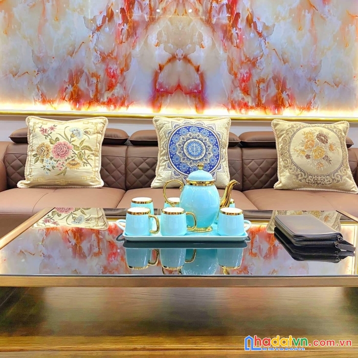 Nhà 5 tầng, lô góc, full nội thất, s=30m, doãn kế thiện,cầu giấy