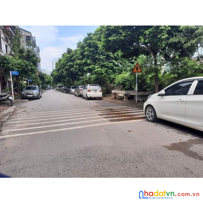 Bán nhà ở gần,hồ trần phú ,hà đông dt 38m 5 tầng, đường ô tô dừng đỗ giá nhỉnh 3 tỷ 0978637436.