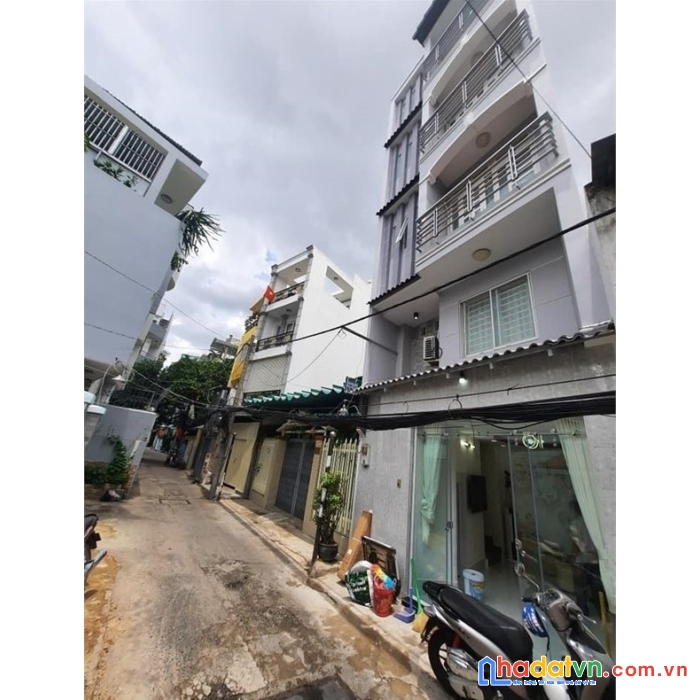 Hxh hoàng hoa thám 5 tầng mới 4pn 4wc giá chỉ 4,5 tỷ