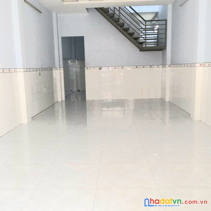 Bán gấp nhà, hẻm xe hơi đỗ cửa, đường cây cám, 4m x 11.6m, bình tân, chỉ 3.1 tỷ