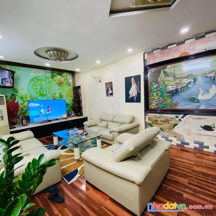 Bán nhà phố văn cao, ngõ rộng 2 ô tô tránh. giá 7,9 tỷ (có tl). phù hợp kinh doanh, diện tích 40m2.