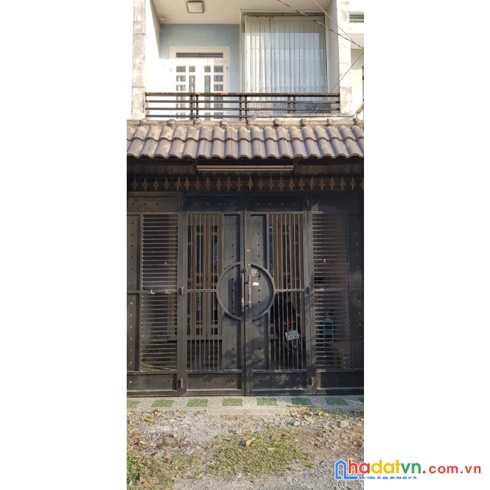 Bán nhà đường hậu giang, 50m2, 2 tầng, ngay chợ bình tây, giá chỉ 4 tỷ