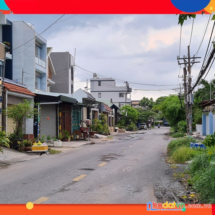 Nhà mặt tiền kinh doanh. 2030m2 đất thổ cư. đồng tâm, x-tân xuân, h-hóc môn.