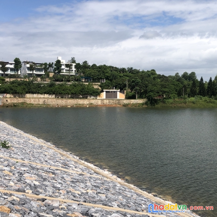 Chính chủ nhờ bán lô đất chân bờ đập hồ anh bé, thôn lâm trường, minh phú, sóc sơn