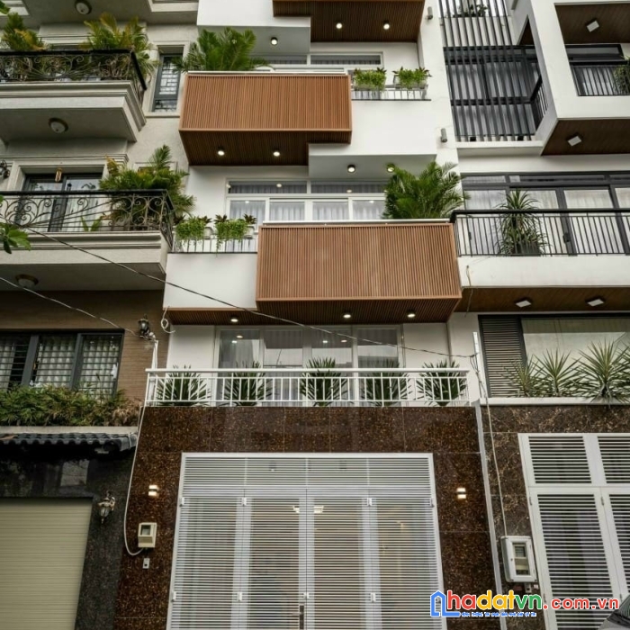 Bán nhà 10p chdv mặt tiền gần chợ phạm văn hai tân bình, 6t btct doanh thu 60tr chỉ 9ty tl.