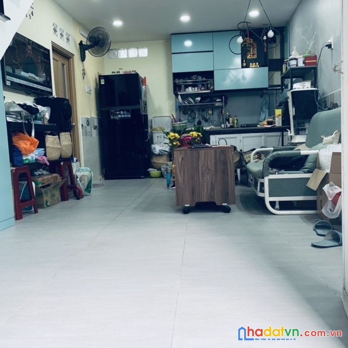 Nhà 2 tầng - mới tinh - kha vạn cân - chỉ 2.8 tỷ