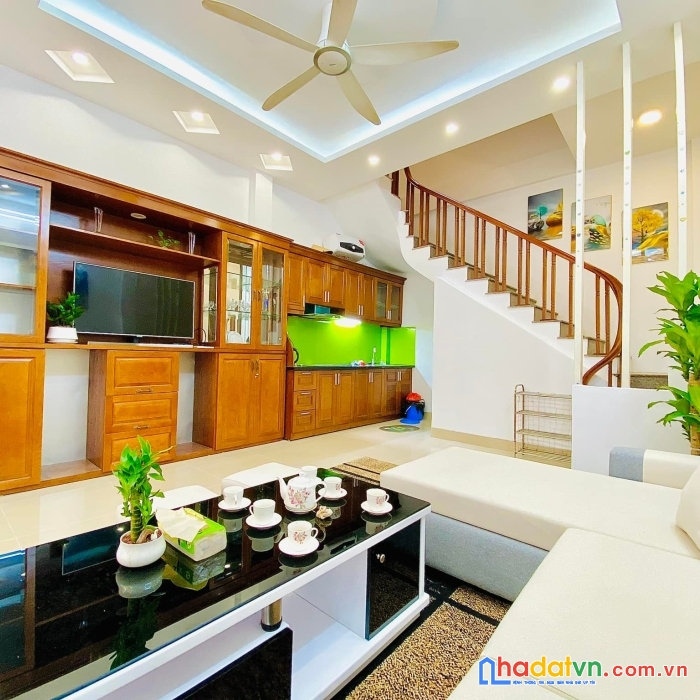 Siêu phẩm, phố trần hòa, hoàng mai, 37m x 4t mt4,5m chỉ 3,75 tỷ, tặng nội thất xịn