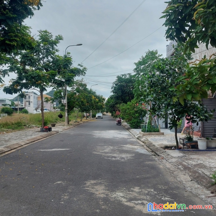 Chính chủ cần bán nhà gần trường sa, bãi biển non nước chỉ 5 tỷ 7 dòng tiền 30 triệu/ tháng