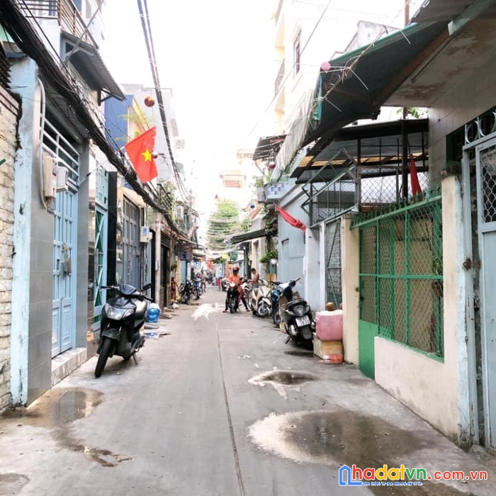 Chính chủ cần bán đoàn văn bơ quận 4. 52m2 4x13. nhỉnh 5 tỷ