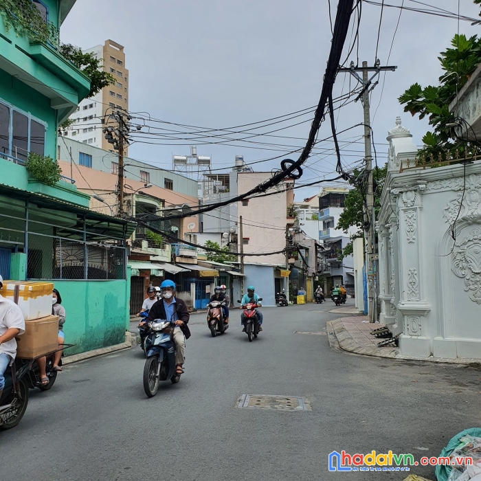 Bán nhà đường lạc long quân tân bình ngang khủng 5,5x20.5m chỉ 8 tỷ diện tích 114 m2