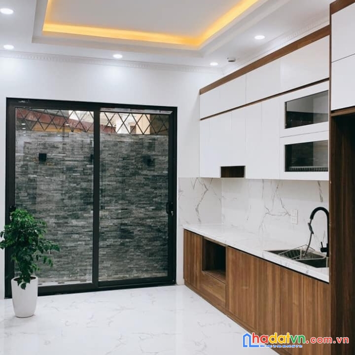 Nhà hiếm bay nhanh - bán nhà đội cấn 42m2 -  ngõ nông - 3.6 tỷ