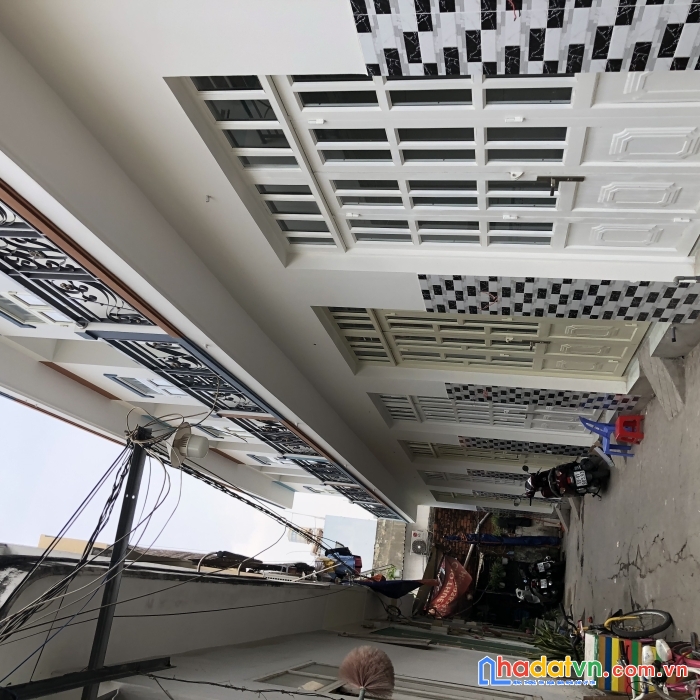 Bán nhà đường số 20 hiệp bình chánh thủ đức gần gigamall 30m2 giá 1.75 tỷ