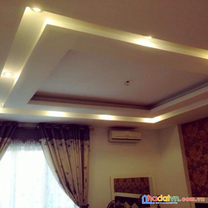 Hào nam, 33m, 5 tầng, đủ nội thất, an ninh tốt, gần phố, 4.9 tỷ