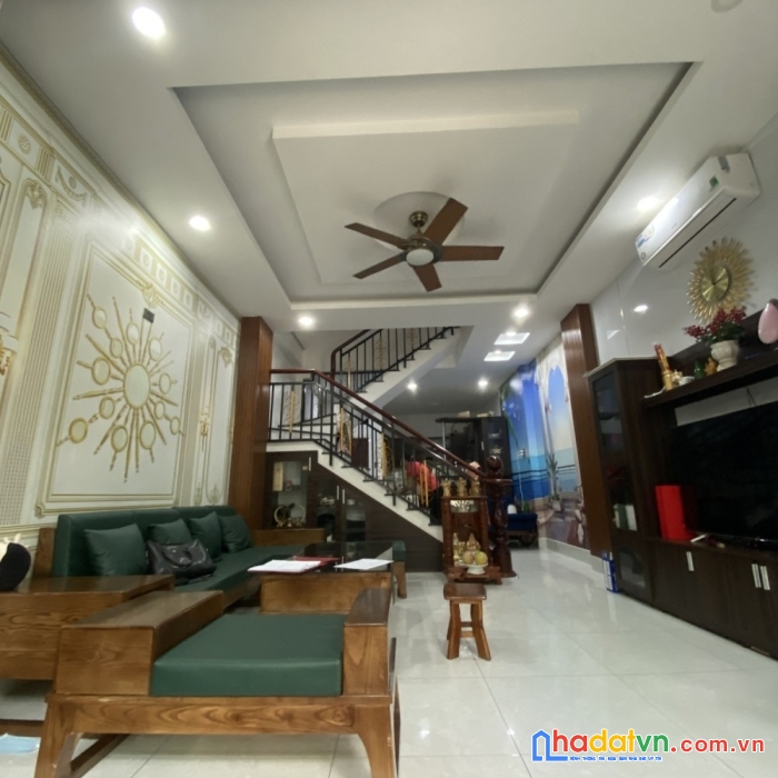 Bán nhà đường hiền vương, tân phú. 48m2. 2 tầng giá 5,5 tỷ
