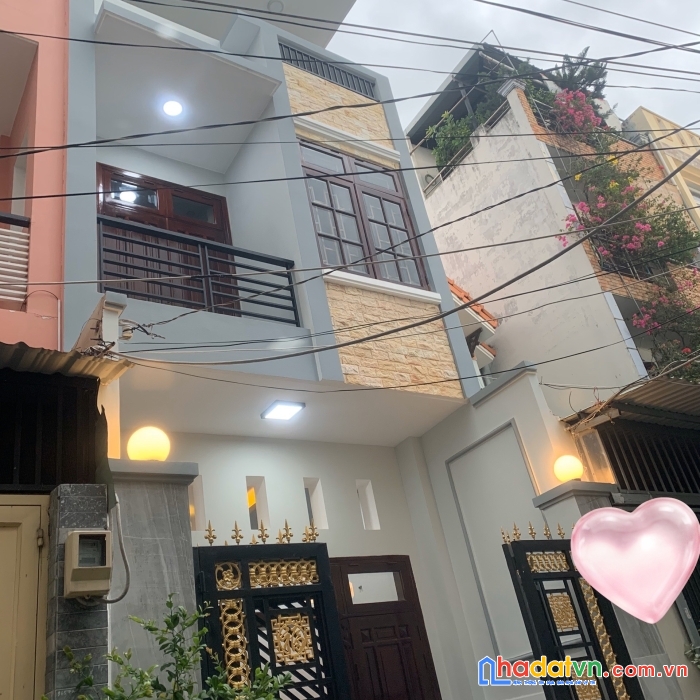 Siêu phẩm hxh vị trí đẹp , nhà 4 tầng 64 m2 , giá nhỉnh 6 tỷ.
