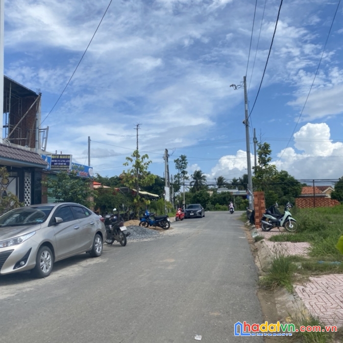 Đất mặt tiền khu dân cư ấp 4 bến lức kẹt tiền bán nhanh