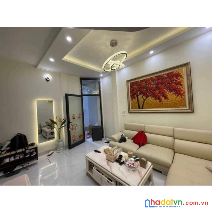 Tài chính 2.65 tỷ - sở hữu ngôi nhà 5 tầng - dt: 28/30m2 - mt: 4m - 3 phòng ngủ - 4 wc - phố thái
