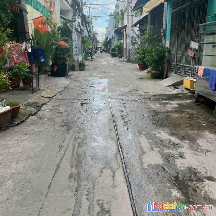 Bán gấp nhà 2 mặt hẻm hương lộ 2. bình tân, 4x10, 3,65tỷ