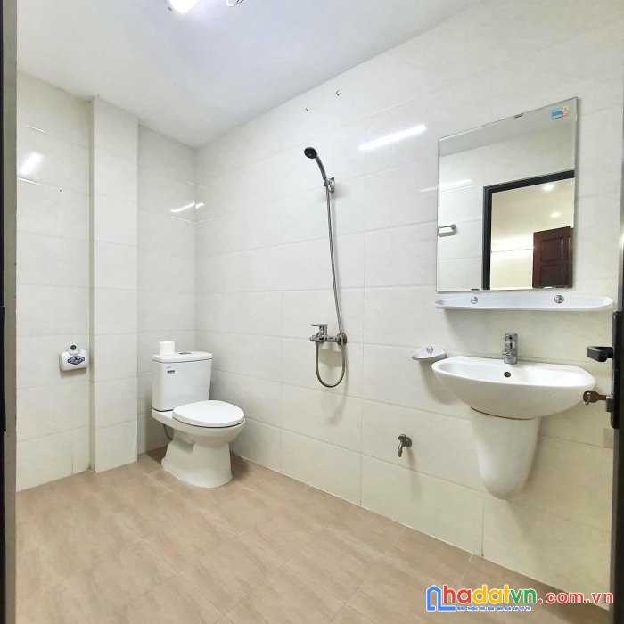 Trung tâm bách khoa, lê thanh nghị, 45m2, 5 tầng, mt 6m, 7.99 tỷ. 0983674528.