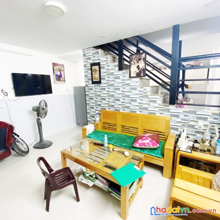 Gấp! bán nhà hxh quang trung gò vấp, 46m2 (4.2 x 11), kinh doanh sầm uất