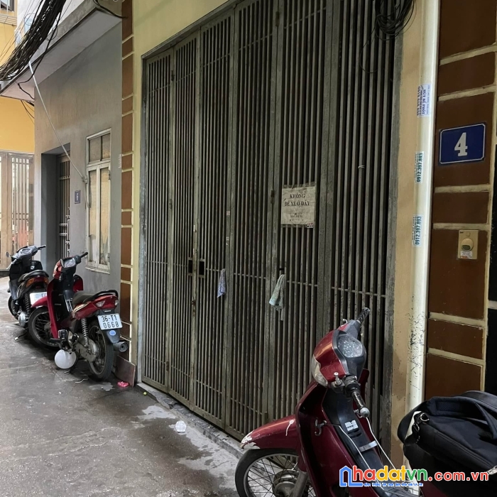 Bán nhà phùng khoang, từ liêm, ô tô cách 10m, nhà đẹp ở ngay, dt 40m, 4 tầng, mt 3.8m, 4.3 tỷ.