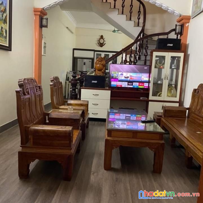 Bán nhà  phố xốm , 50m2,  3 tầng,  nhà đẹp, đường rộng rãi, giá 2.97 tỷ