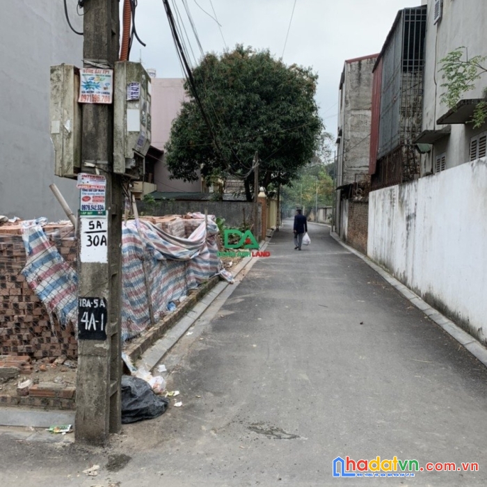 Bán đất thị trấn đông anh  lô góc 58.5m  đường hơn 4m thông