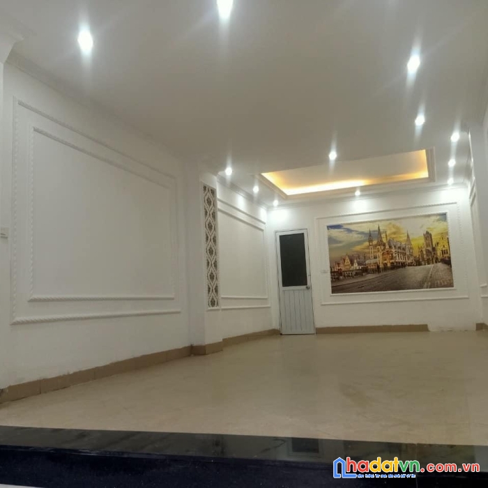 Bán nhà cầu giấy 83m thiết kế 7 tầng thang máy đường rộng, thông thoáng giá 17 tỷ lh 0395332250