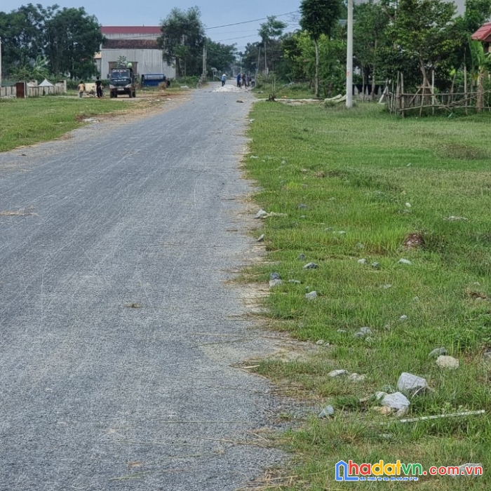 Bán đất tặng vàng