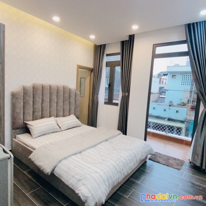 Bán nhà đường cmt8, q10, 4.6x23m 15 chdv giá 16.5 tỷ tl