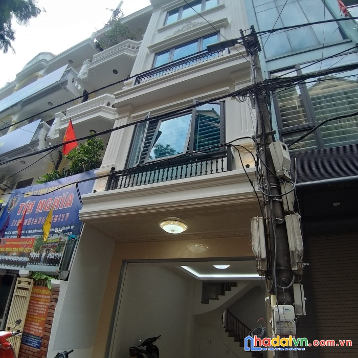 Nhà đẹp vỉa hè thang máy, ô tô, kd trần quốc hoàn 50mx6t chỉ 16,5 tỷ