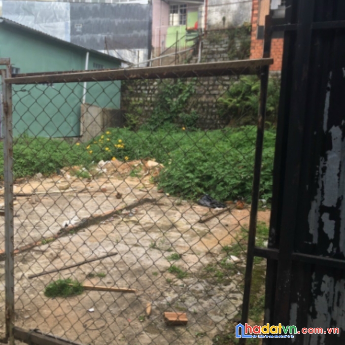 Cần bán gấp lô đất xrxd tại ngô quyên p6 đà lạt