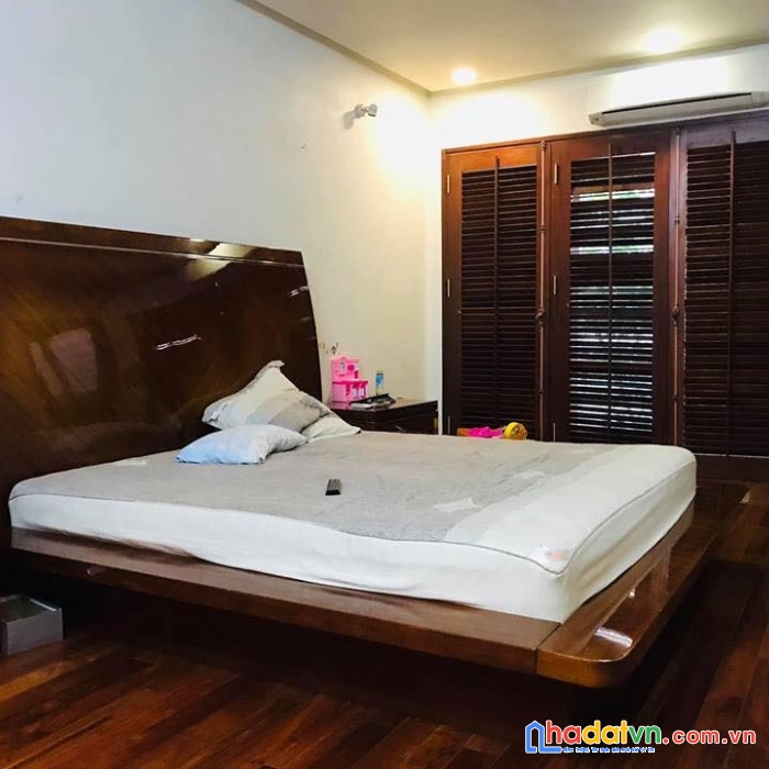 Hẻm xe hơi bà huyện thanh quan ở ngay 4 lầu tặng nội thất bán gấp
