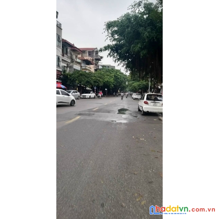 Cần bán nhà mặt phố ngọc lâm, kinh doanh đỉnh 65m 4t 18 tỷ.