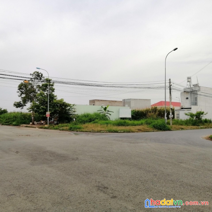 Chính chủ cần bán gấp lô đất vị trí đẹp tại xã lộc thiện, gần trị trấn lộc ninh, bình phước